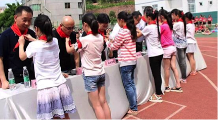AG真人官方网乐器爱心捐赠行动在四川金堂县举办 ——与音乐牵手 随幸福成长