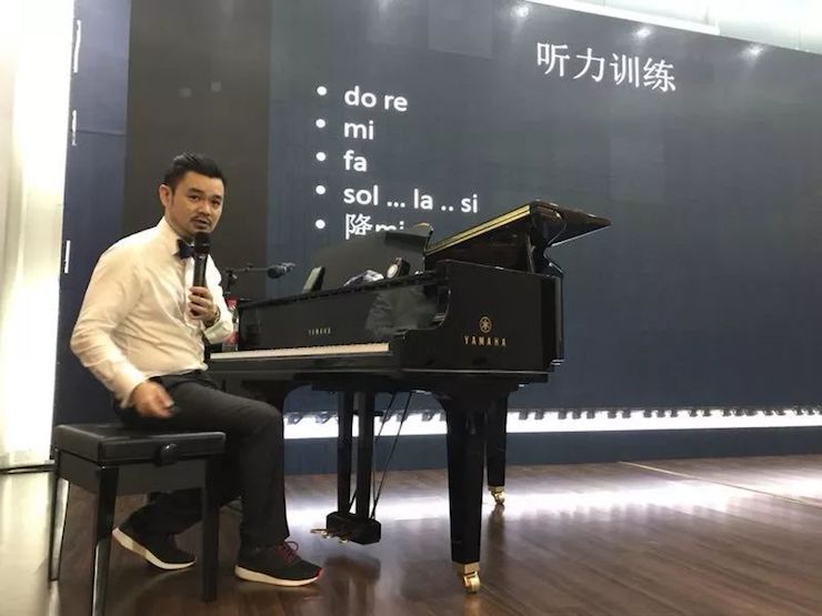 AG真人官方网艺术家孙鹏杰“欧美少儿钢琴教学法师资培训”嘉兴站圆满落幕