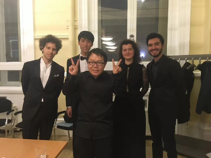 特别喜讯！川音籍学子——王心源荣获利兹国际比赛第三名及最受观众欢迎奖！